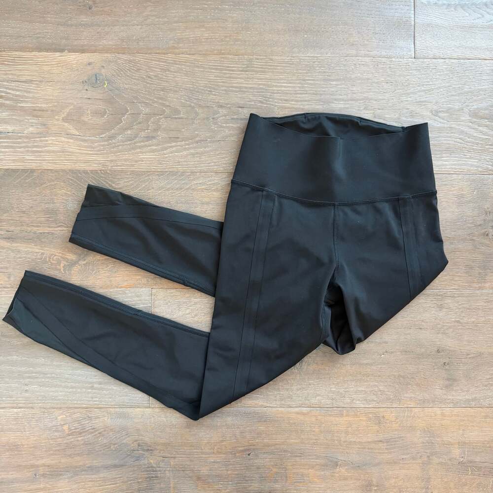 ATHLETA High Gear 7/8 Tight Black Size Small Workout Cycling